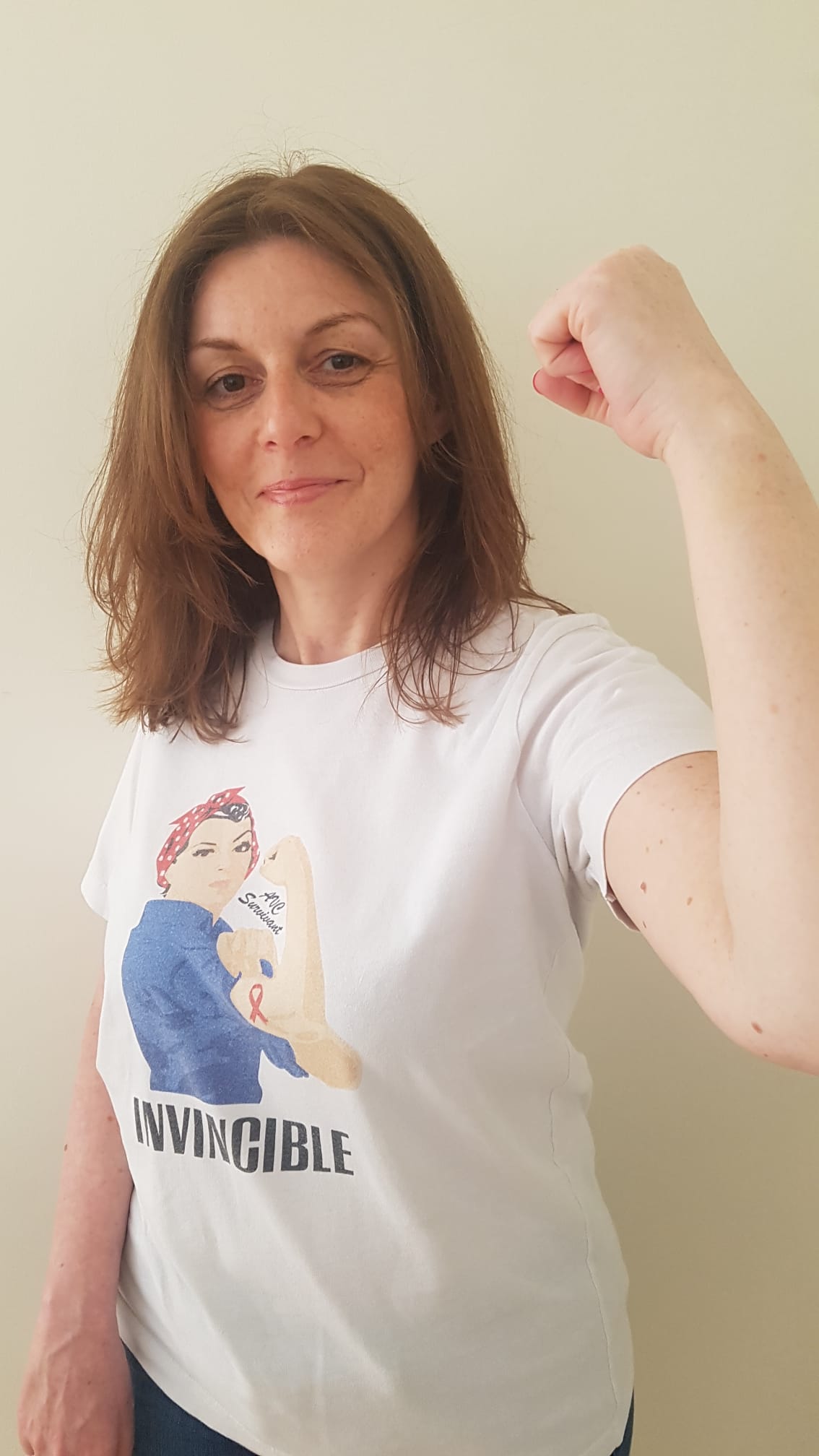 T-shirt unisexe - Invincible