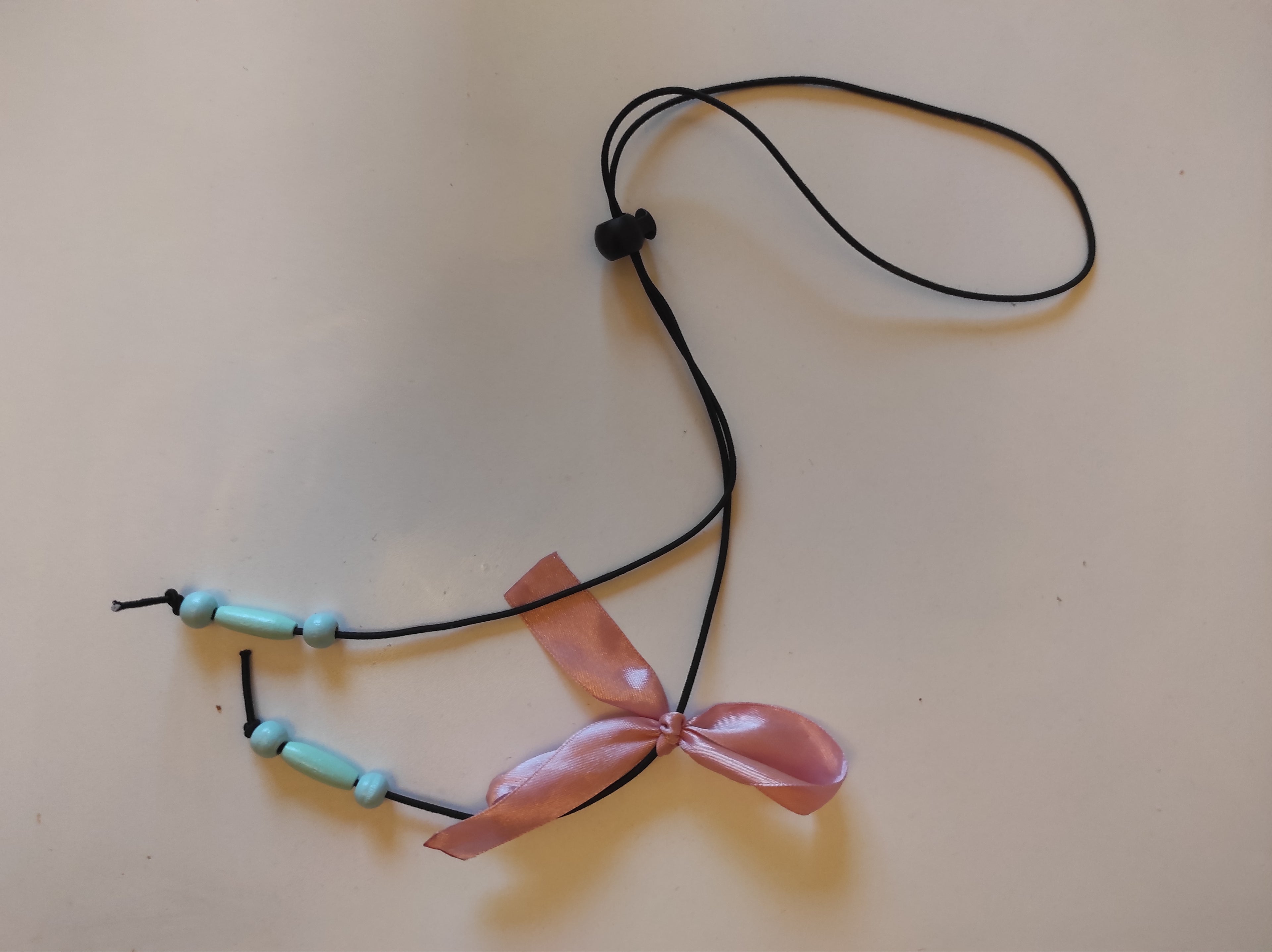 Elastique cheveux queue de cheval personnalisable - queue de cheval adaptée à une main
